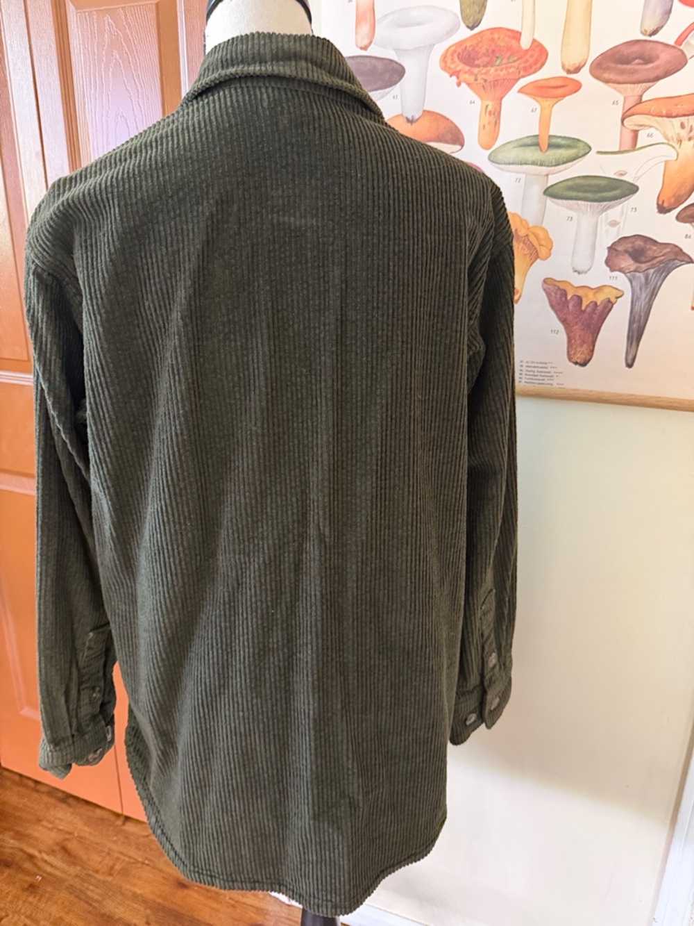 Patagonia Olive Green Corduroy Shirt Jacket - Picture 4 of 5